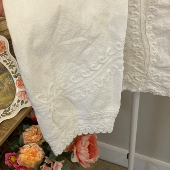 Novica “Lily of the Incas"  White Button-Down Shirt with Embroidery Sz Small - Picture 5 of 8